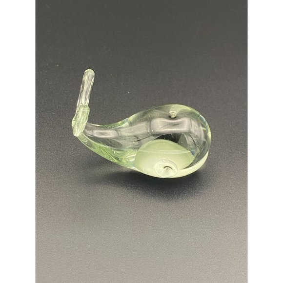 Blown Glass Whale Figurine Paperweight Handmade Ngwenya Glass Small Clear - Picture 6 of 8
